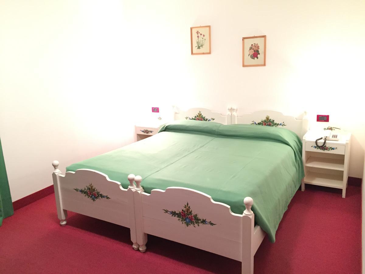 Hotel Tosa Madonna 外观 照片