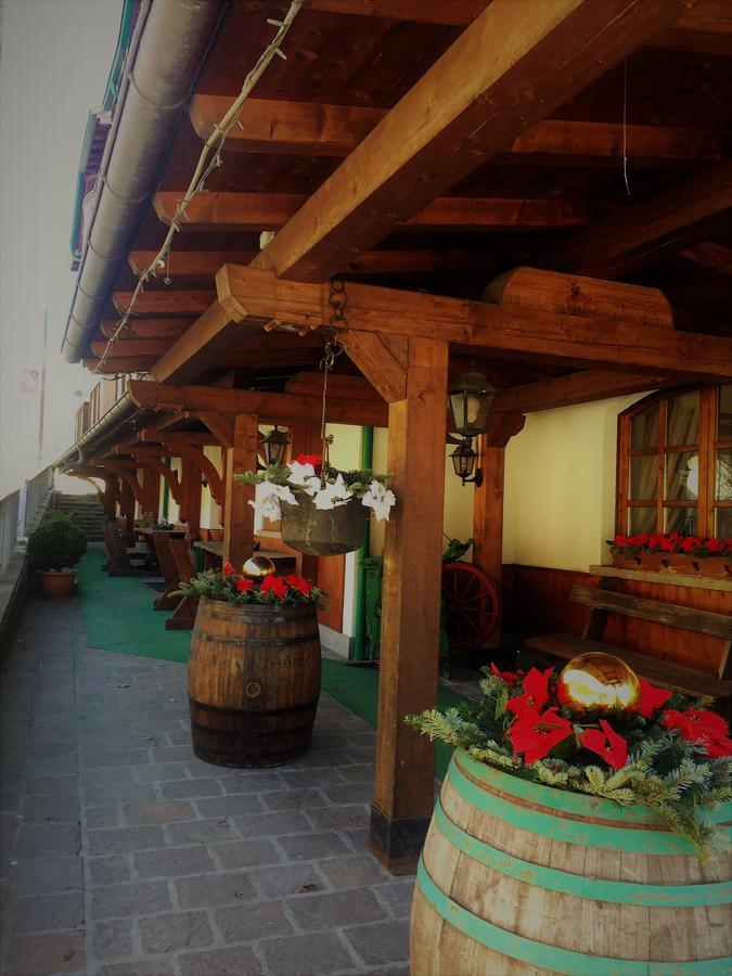 Hotel Tosa Madonna 外观 照片